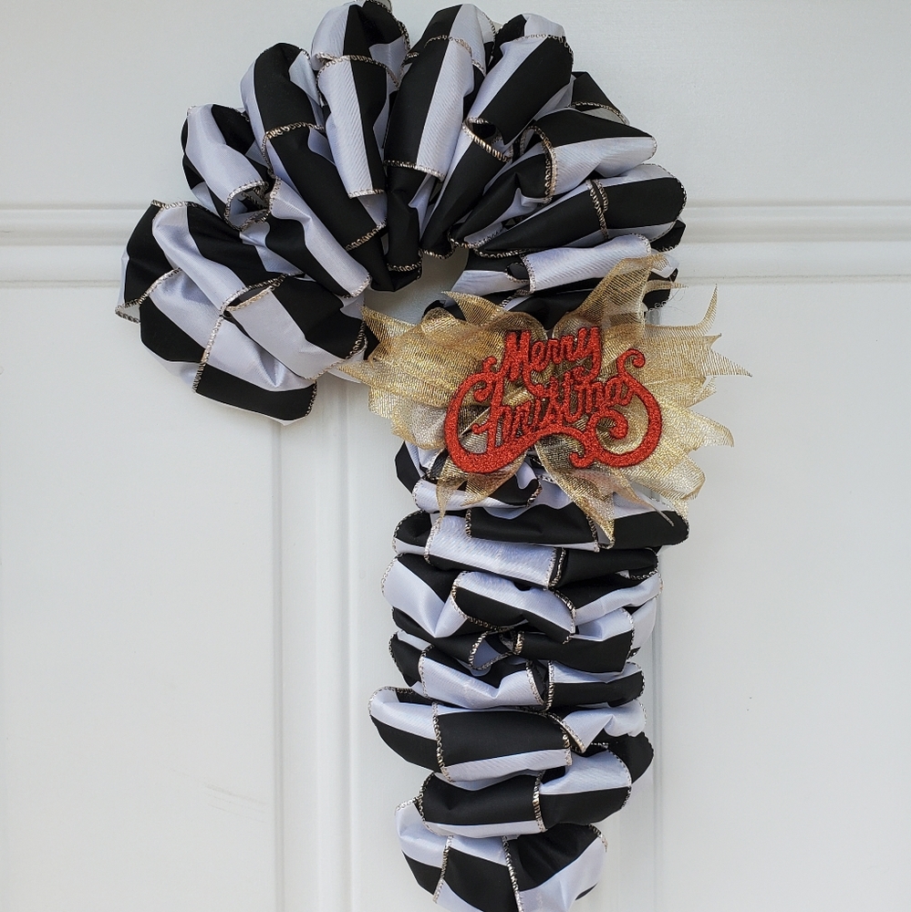 Candy Cane Christmas Ribbon Wreath.